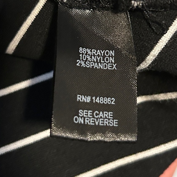 Torrid Black & White Striped Peplum Top Size 0 (12) Stretchy Rayon Blend - Picture 3 of 5